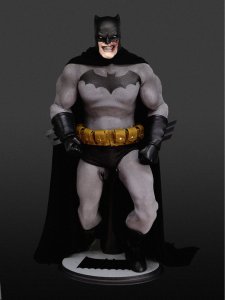 frank_miller_batman_1_6th_scale_figure_by_rocco_by_roccosculptor-d5io3kf