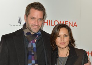 Mariska+Hargitay+Peter+Hermann+Premiere+Philomena+CXPgMpgoP2ol