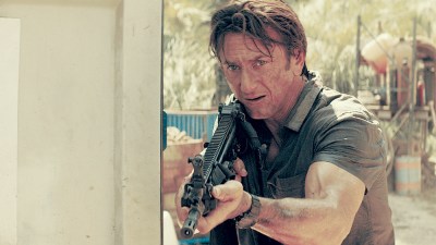 sean-penn-gunman