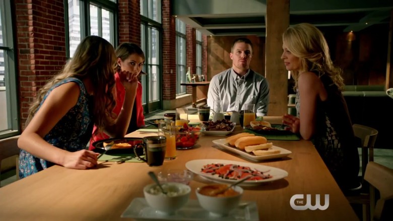 arrow-the-candidate-clip-meet-the-danforths-hd-mp4_20151014_150227-943