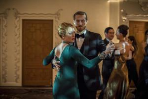 dcs-legends-of-tomorrow-photos-from-blood-ties