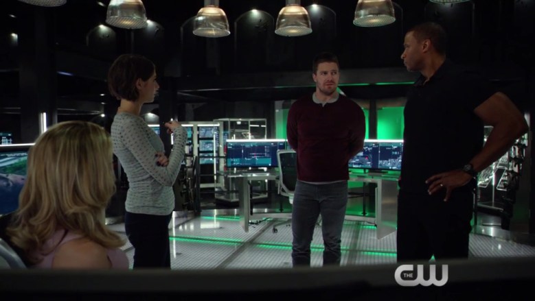 arrow-genesis-scene-the-cw-hd-720p-mp4_000060977