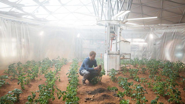 3051733-inline-i-10-the-science-behind-the-martian-and-its-partnership-with-nasa